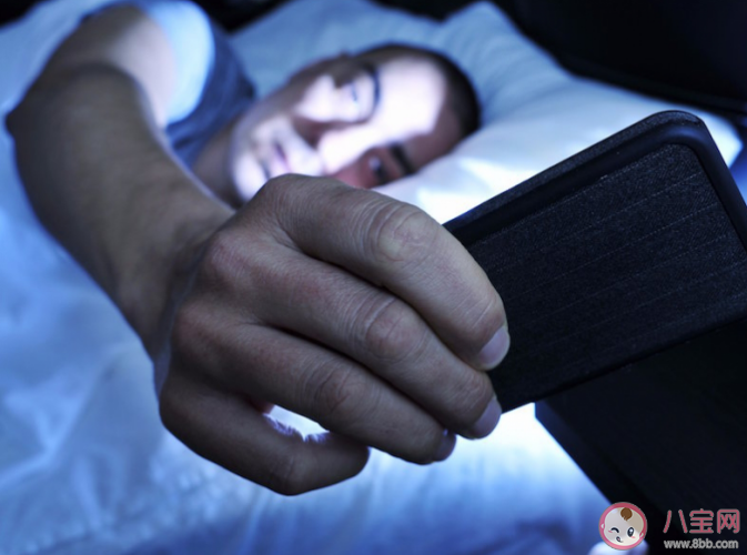 熬夜是自我放棄還是自我保護(hù) 為什么越熬夜越精神