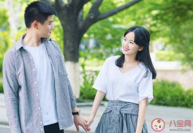 戀愛中的大學生抑郁得分最低 戀愛能治愈抑郁癥嗎