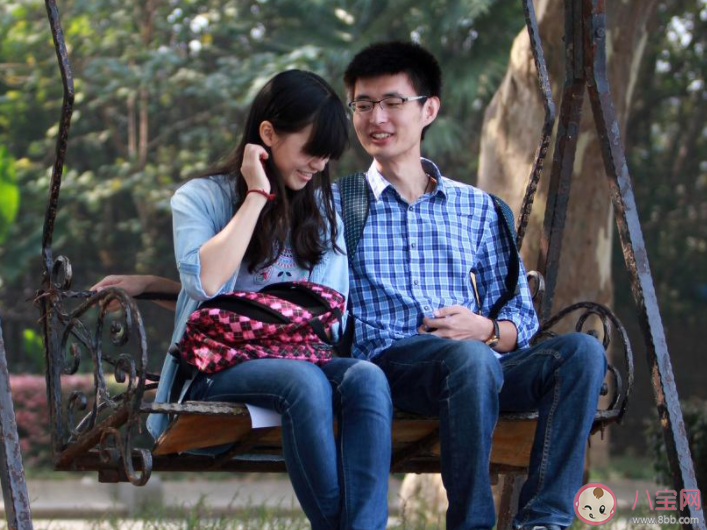 大學(xué)生談戀愛(ài)有哪些好處 如何看待大學(xué)生談戀愛(ài) 大學(xué)生談戀愛(ài)有哪些好處 如何看待大學(xué)生談戀愛(ài)