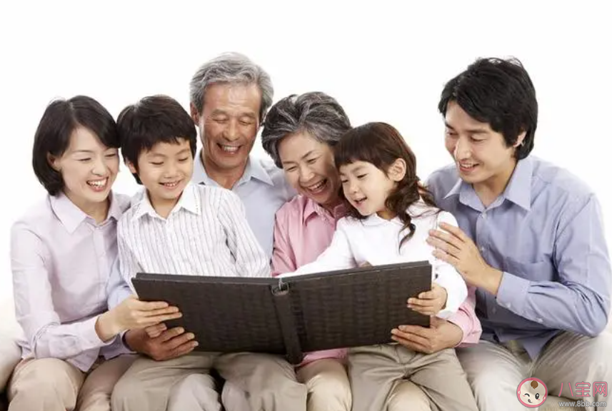 為什么從來不和爸媽分享日常 和父母交流變少怎么辦 為什么從來不和爸媽分享日常 和父母交流變少怎么辦