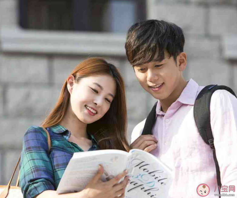 超4成受訪大學(xué)生不想脫單 單身也快樂(lè)的時(shí)代還需要戀愛(ài)嗎