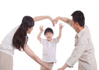 專家說要尊重年輕人生育選擇權 如何看待年輕人不生小孩