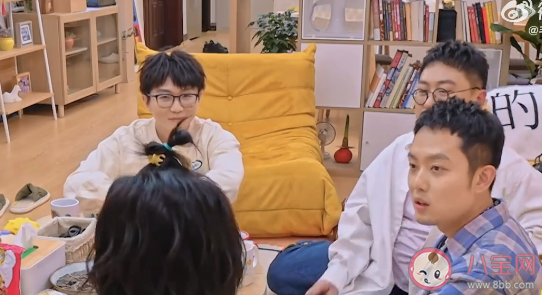 能接受另一半幫異性擋酒嗎 如何看待男朋友幫異性擋酒 能接受另一半幫異性擋酒嗎 如何看待男朋友幫異性擋酒