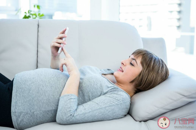 手機輻射對孕婦和胎兒有影響嗎 孕婦玩手機要養成良好習慣