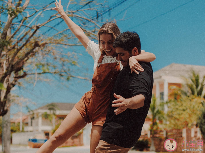 男生真的會(huì)有喜歡卻不主動(dòng)的嗎 喜歡和主動(dòng)有關(guān)系嗎