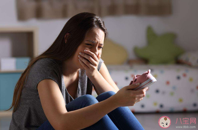 和閨蜜鬧掰還有必要和好嗎 閨蜜間鬧矛盾該如何處理 和閨蜜鬧掰還有必要和好嗎 閨蜜間鬧矛盾該如何處理