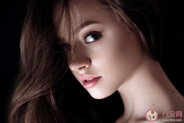 笑可以減肥嗎 笑多了能練出八塊腹肌嗎