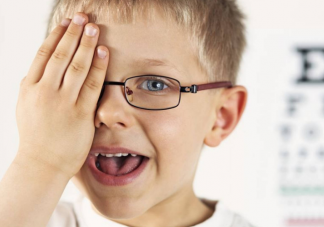 吃甜食會(huì)不會(huì)影響視力 近視哪些食物要少吃