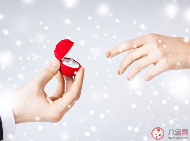 為什么面對假性婚姻還不離婚 如何對待假性婚姻