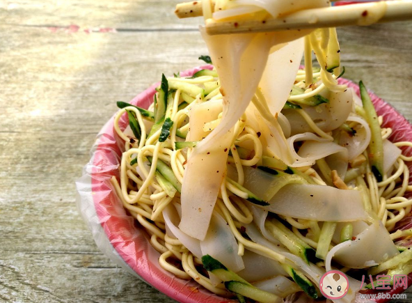 吃涼粉涼皮等于吃糖是真的嗎 怎么吃涼皮更健康 吃涼粉涼皮等于吃糖是真的嗎 怎么吃涼皮更健康