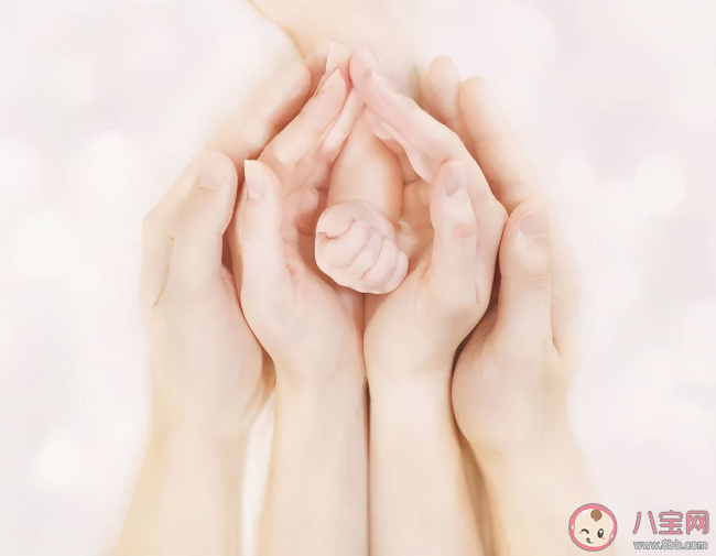 我國一孩生育率跌至0.5 如何看待我國一孩生育率下跌現象 我國一孩生育率跌至0.5 如何看待我國一孩生育率下跌現象