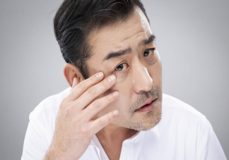 為何男性比女性更顯老 男人在多少歲時老得最快
