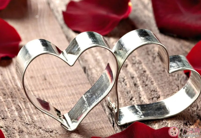 愛(ài)上一個(gè)人是什么感覺(jué) 如何確定有沒(méi)有愛(ài)上一個(gè)人 愛(ài)上一個(gè)人是什么感覺(jué) 如何確定有沒(méi)有愛(ài)上一個(gè)人