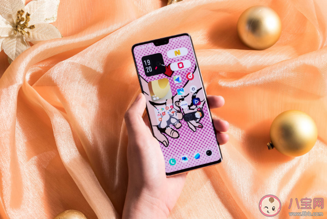 情侶之間不可以互看手機嗎 戀人間該不該看手機