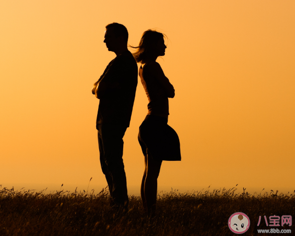 主動會不會讓人覺得廉價 有必要關注誰主動的嗎