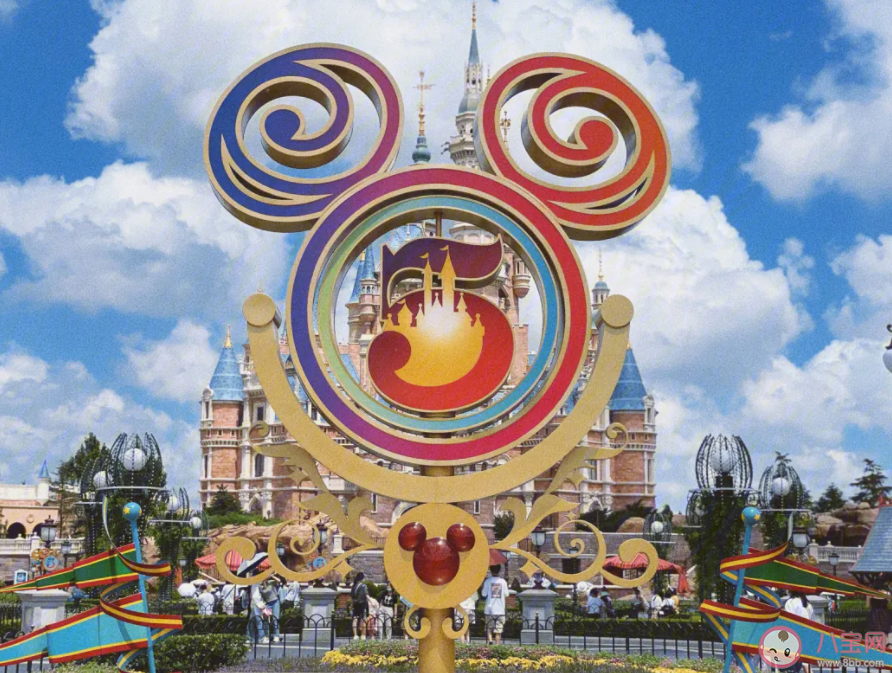 你知道迪士尼有著裝規(guī)定嗎 迪士尼對著裝是如何規(guī)定的 你知道迪士尼有著裝規(guī)定嗎 迪士尼對著裝是如何規(guī)定的