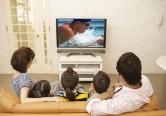 長時間追劇會增加血栓風險 追劇太上頭走不出來怎么辦