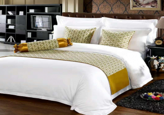 酒店的床為什么有四個枕頭 酒店床墊為什么那么軟