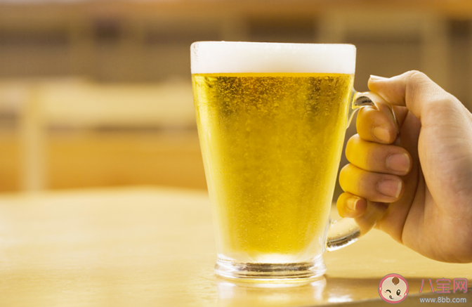 喝啤酒有利于體內(nèi)結(jié)石排出嗎 身體內(nèi)為什么會(huì)長石頭