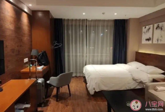 為什么酒店只有一把椅子 住酒店要注意些什么