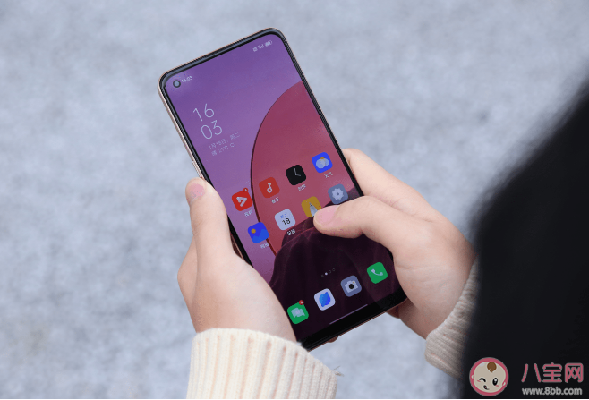 86.1%受訪者會漫無目的刷手機 如何正確應對手機的各種信息