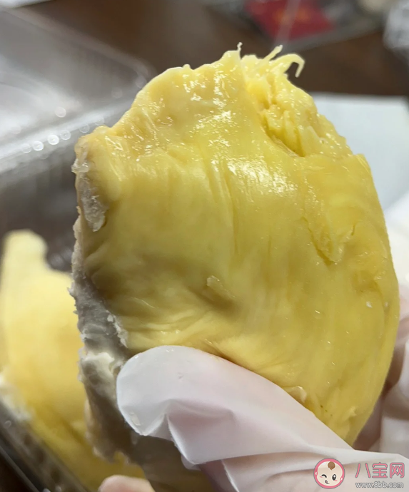 榴蓮價格跌至全年最低 如何挑選到一顆優(yōu)質(zhì)的榴蓮 榴蓮價格跌至全年最低 如何挑選到一顆優(yōu)質(zhì)的榴蓮