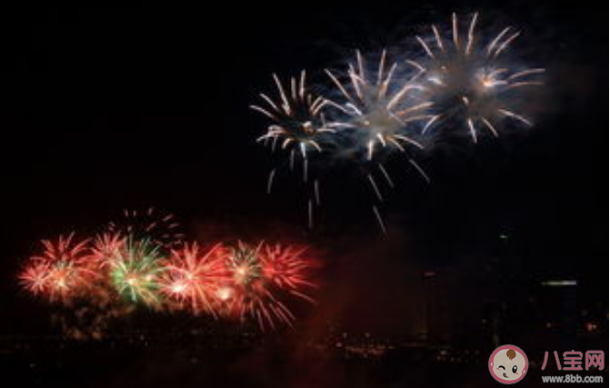 煙花為什么有這么多顏色 煙花是怎么發明出來的