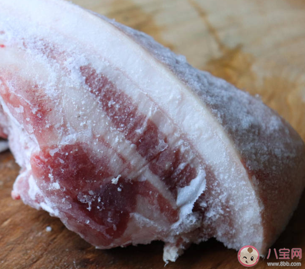 把肉泡在水里解凍好嗎 凍肉如何解凍 把肉泡在水里解凍好嗎 凍肉如何解凍