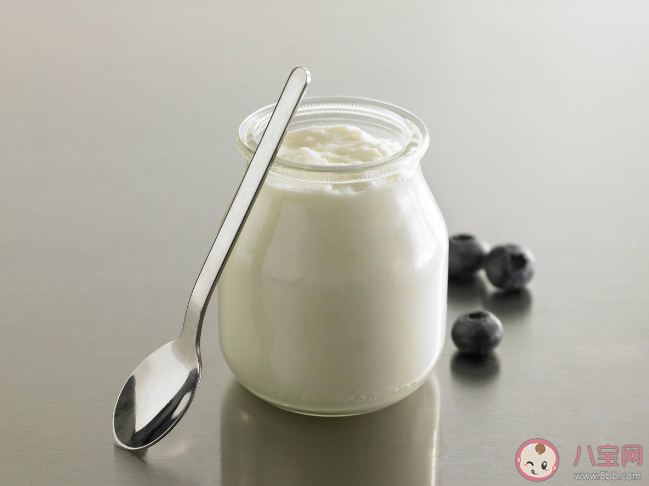 經常喝酸奶有助防老癡 每天喝一杯酸奶身體有什么變化