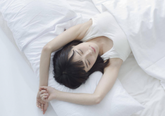 中國人為什么習慣蓋被子 夏天熱為什么也要蓋住肚子