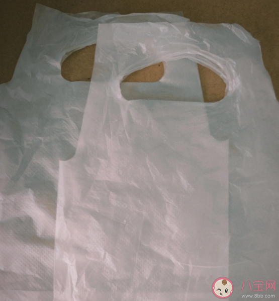 超市的塑料袋為什么不能裝肉 用塑料袋裝熱食對人體有害嗎 超市的塑料袋為什么不能裝肉 用塑料袋裝熱食對人體有害嗎