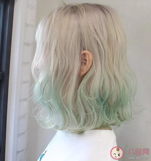 染發(fā)劑進(jìn)眼睛了應(yīng)該怎么辦 染發(fā)怎么避免染到頭皮