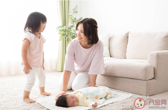 杭州生育三孩一次性補(bǔ)助20000元 補(bǔ)助申請(qǐng)需要哪些材料