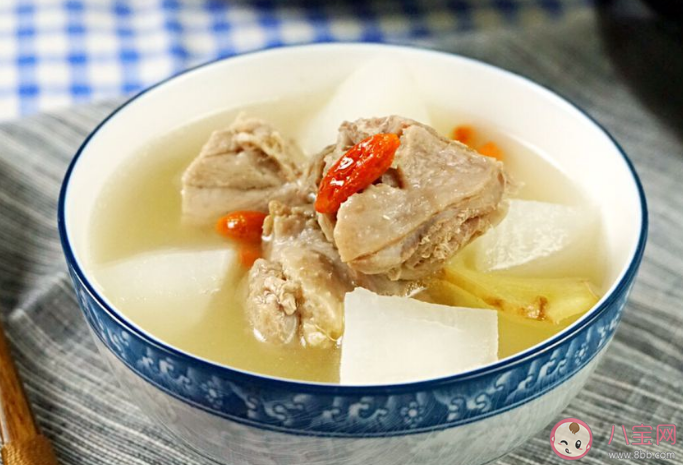 鴨肉搭配什么食物效果最佳 哪些人不適合吃鴨肉