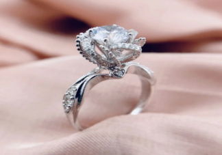 七夕將至廉價求婚鉆戒月銷10萬 年輕人怎么過七夕