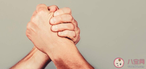 扳手腕會骨折嗎 扳手腕要注意什么