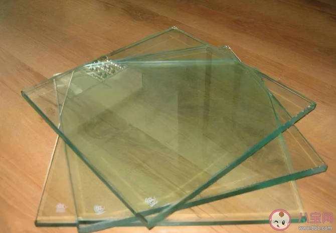 為什么鋼化玻璃砸擊后看上去有裂紋但表面完好 鋼化玻璃為什么會自爆