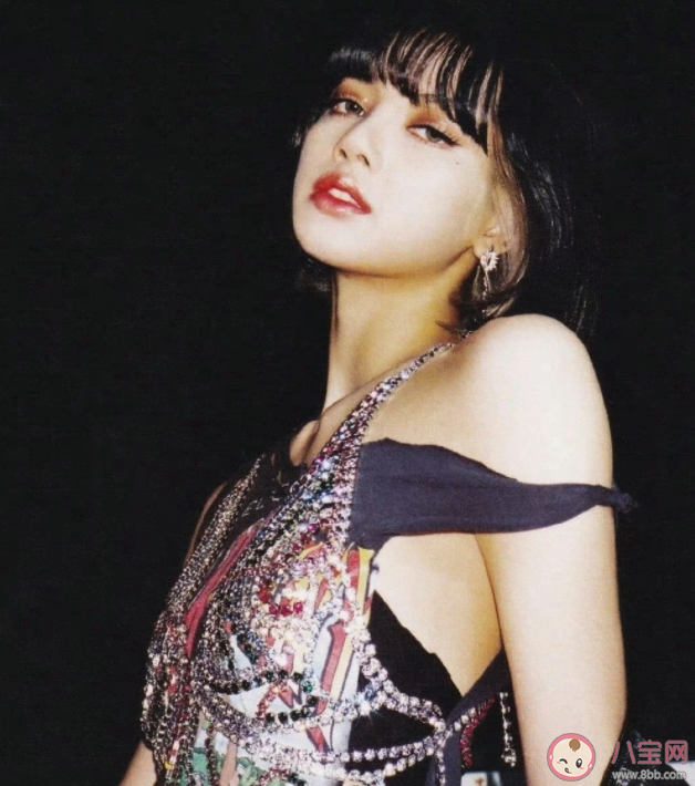 Lisa參加瘋馬秀為何引爭(zhēng)議 如何看待瘋馬秀的舞蹈藝術(shù)