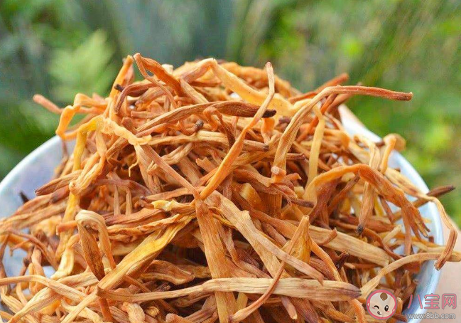 黃花菜吃鮮的更好嗎 吃黃花菜有什么好處