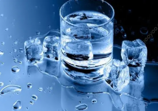 午睡后總想喝冰的是怎么回事 睡醒后想喝冰的怎么辦