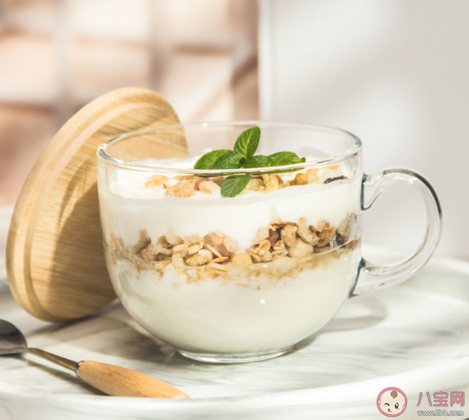 燕麥奶和牛奶選擇哪個更好 早餐喝燕麥奶還是牛奶
