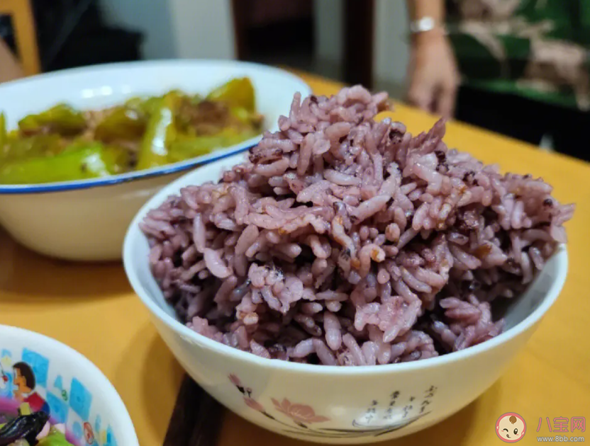 吃雜糧飯把握兩個(gè)健康比例 雜糧飯能不能多吃