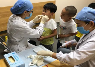 從小涂氟真的能預(yù)防齲齒嗎 涂氟后多久能吃東西