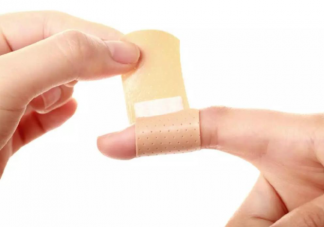 創可貼和創口貼究竟有何區別 哪些情況不建議使用創可貼