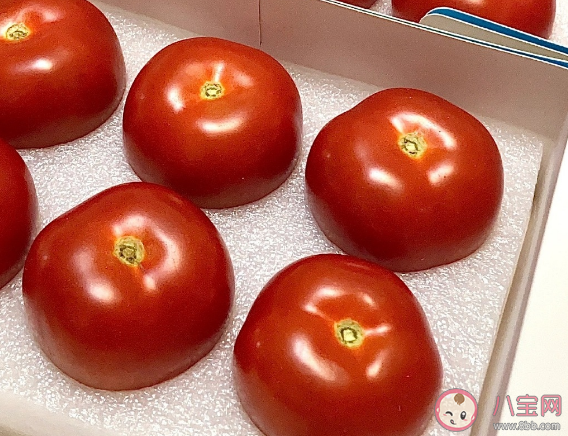 長(zhǎng)期吃西紅柿真的能變白嗎 西紅柿生吃好還是熟吃好