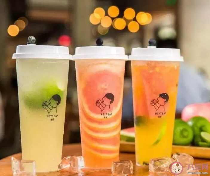 新式茶飲開始報(bào)復(fù)性關(guān)店了 為什么網(wǎng)紅茶飲店不行了 新式茶飲開始報(bào)復(fù)性關(guān)店了 為什么網(wǎng)紅茶飲店不行了