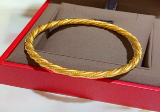 金價跌跌不休大金鐲子還能安排嗎 今年金價為什么創出歷史新高