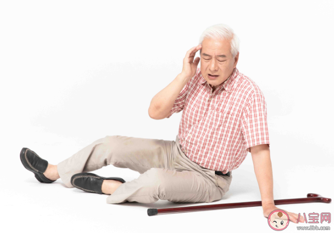 10月是最容易發生跌倒的月份 老年人跌倒為何能致命