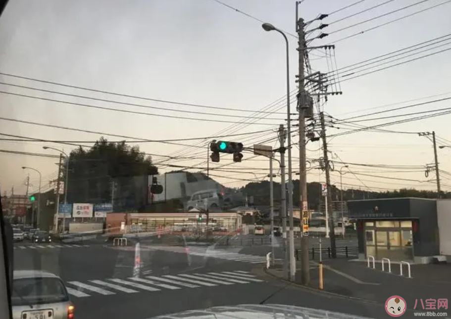 日本為什么有那么多電線桿 日本的電線桿為什么這么亂 日本為什么有那么多電線桿 日本的電線桿為什么這么亂