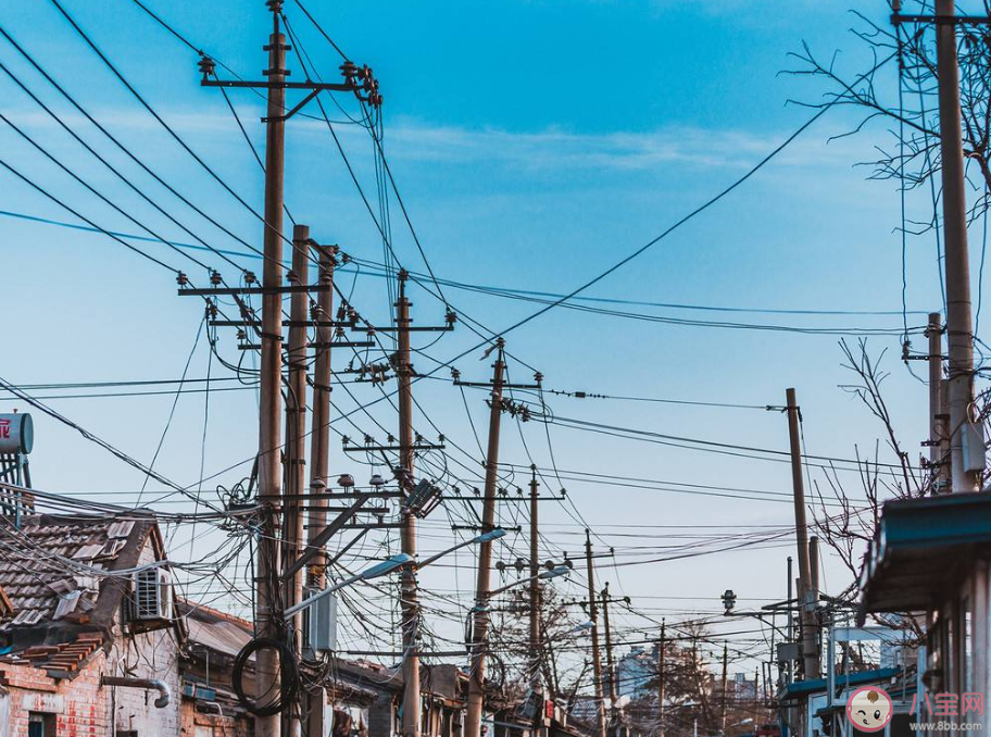 日本為什么有那么多電線桿 日本的電線桿為什么這么亂 日本為什么有那么多電線桿 日本的電線桿為什么這么亂